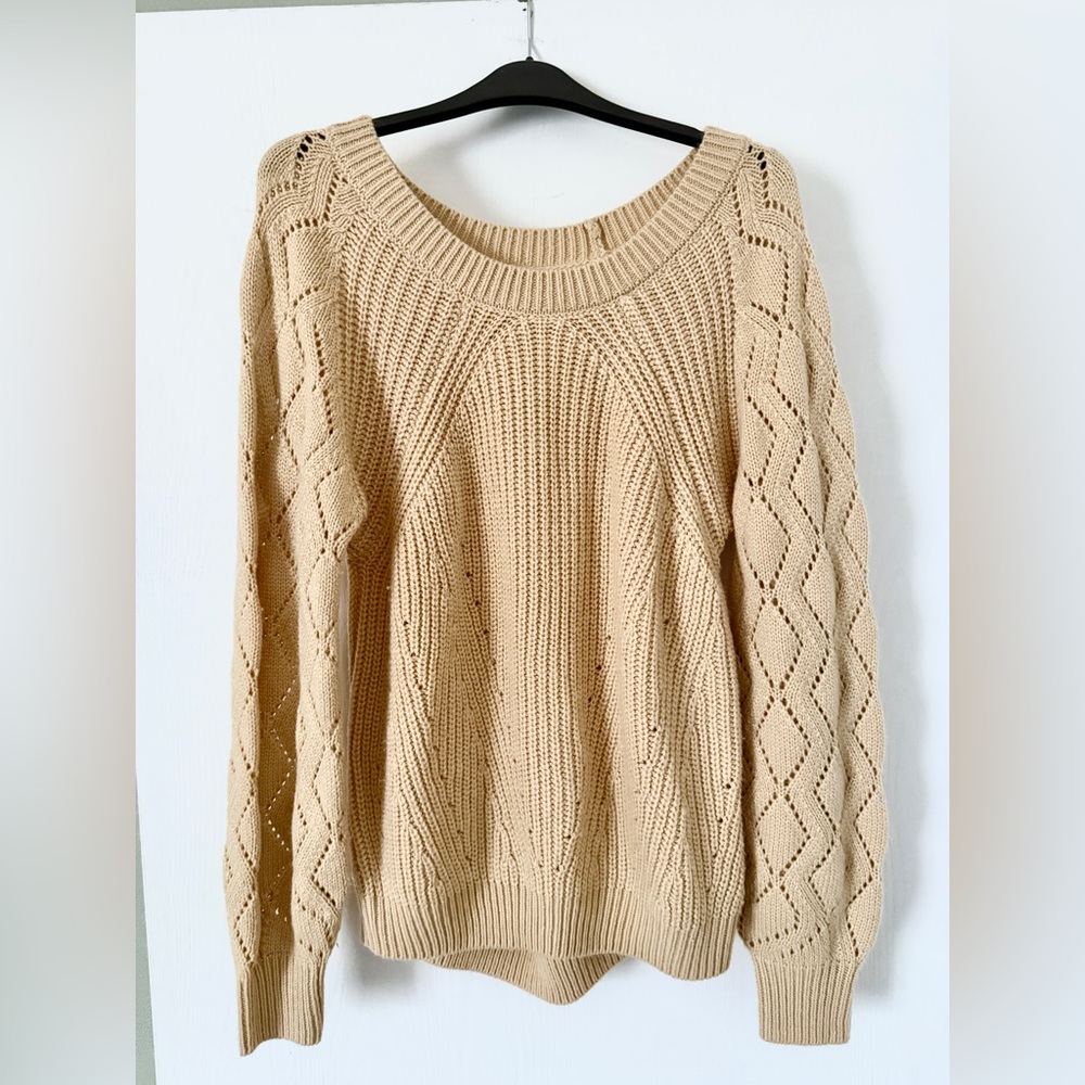 🌻5/$16🌻Apricot sweater